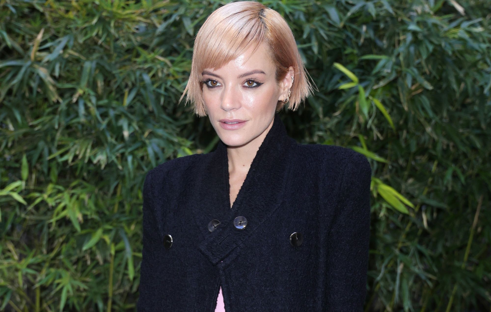 Lily Allen ahead of the Giorgio Armani fashion show during the Milan Fashion Week Womenswear Spring/Summer 2024 on September 24, 2023 in Milan, Italy.
