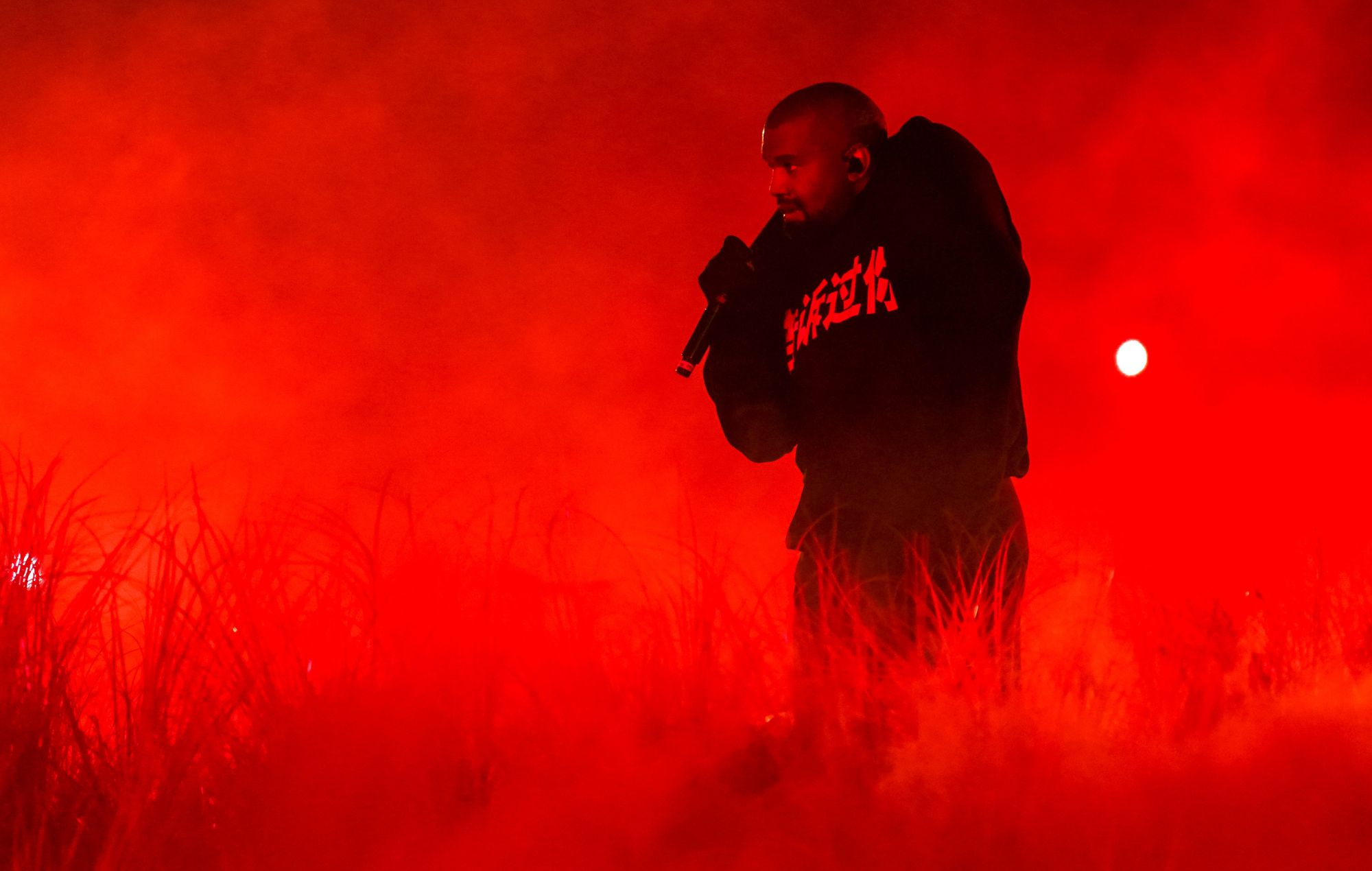 Kanye West performs live