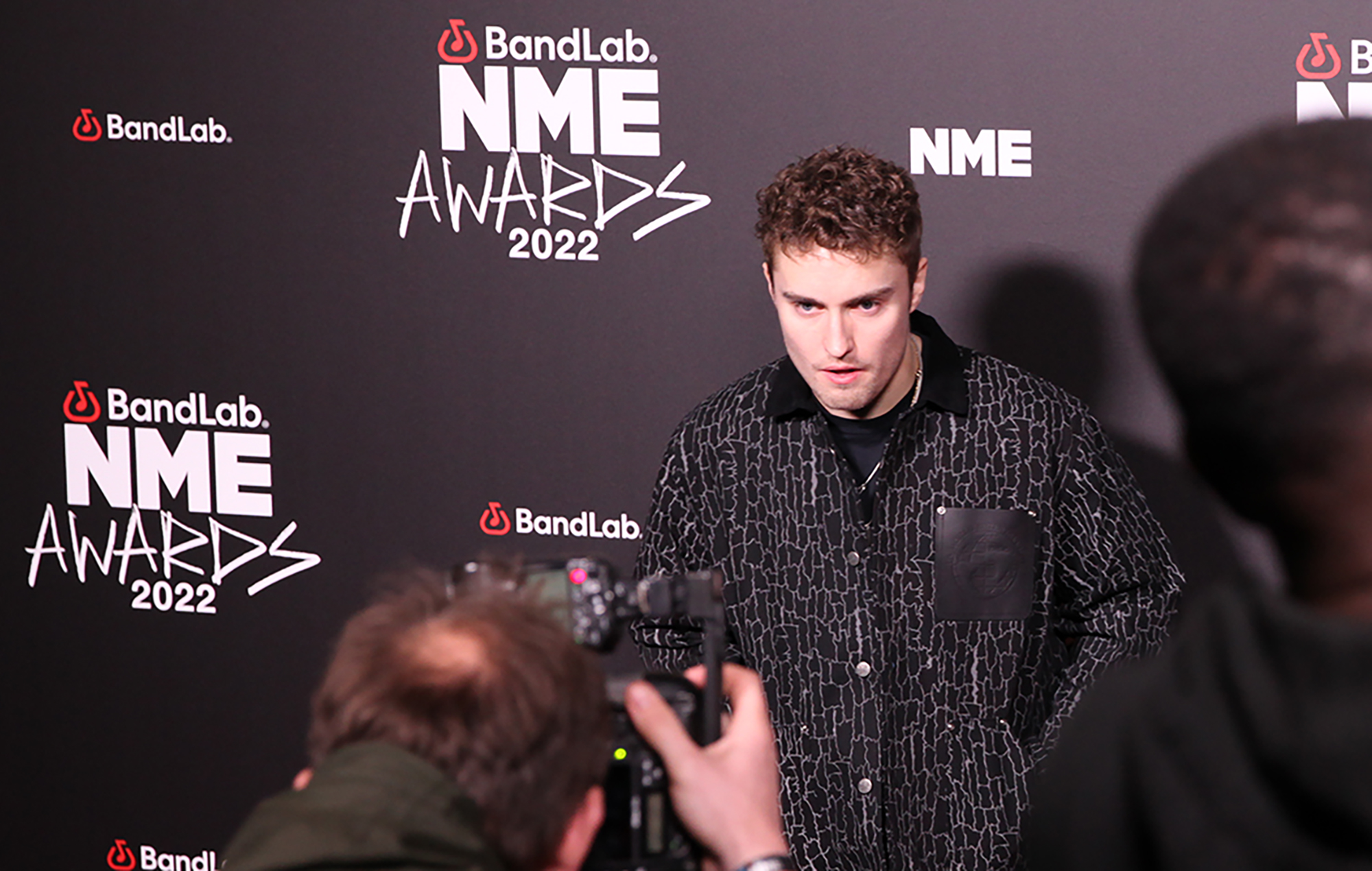 Sam Fender on the BandLab NME Awards 2022 red carpet, photo by Eva Pentel