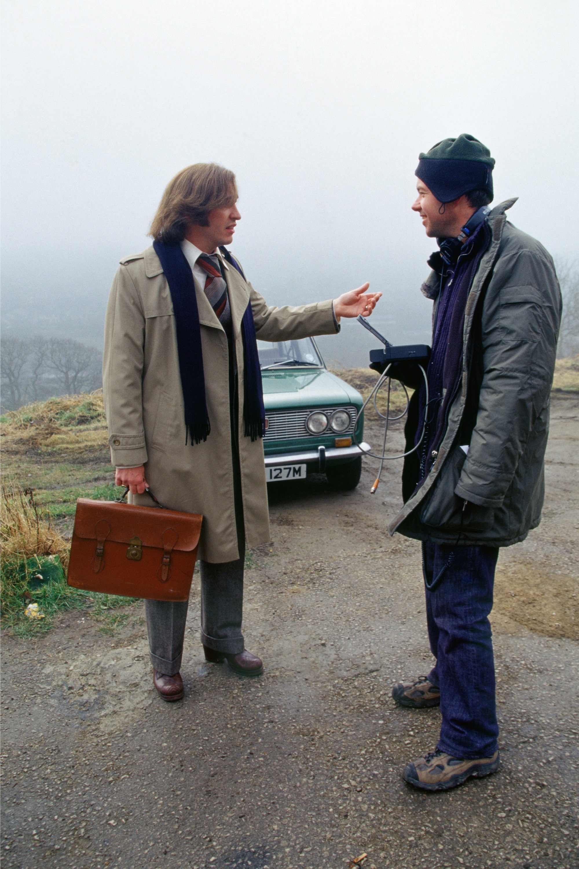 Steve Coogan and Michael Winterbottom on the set of '24 Hour Party People'