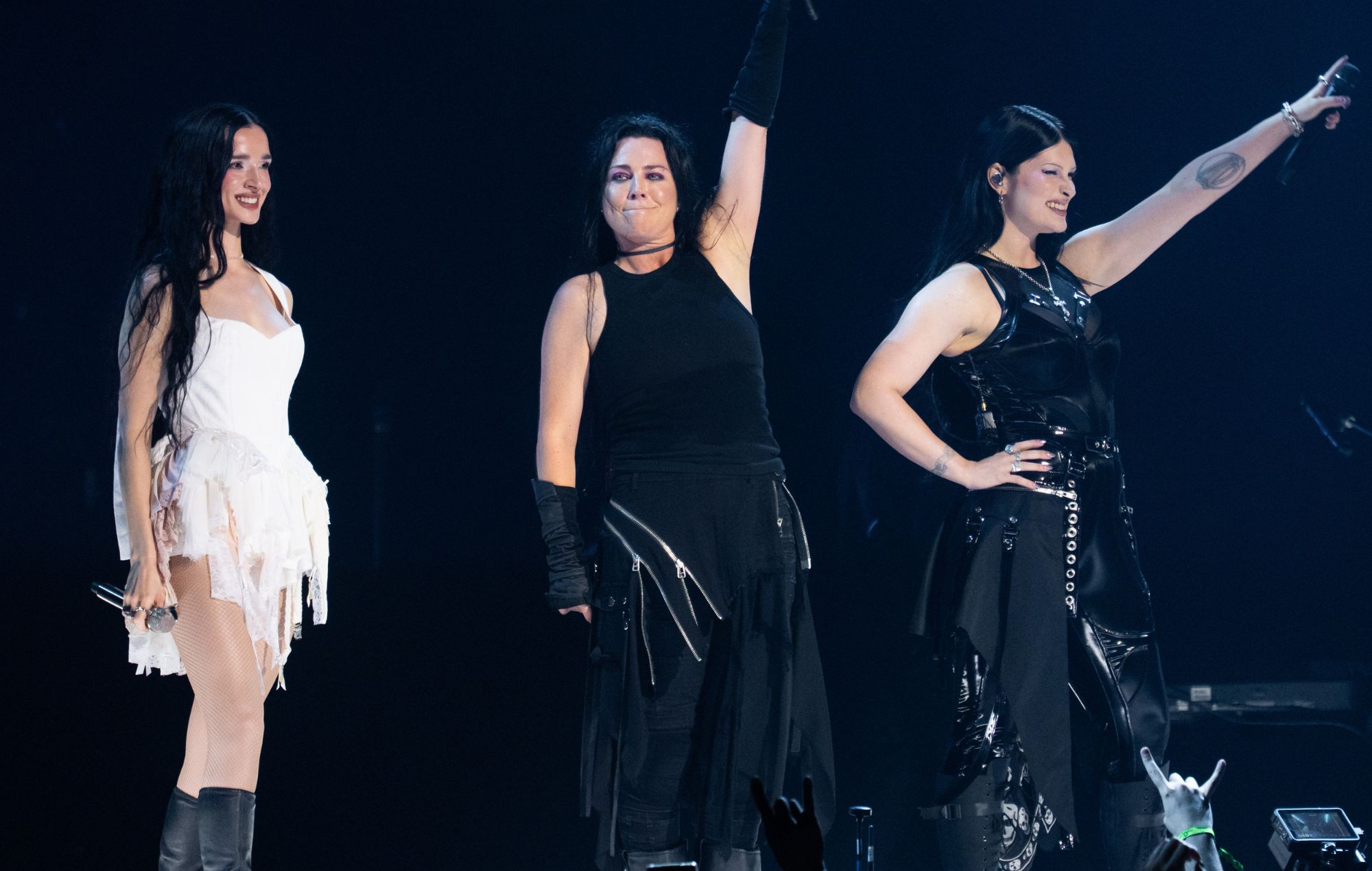 Poppy and Courtney LaPlante join Amy Lee of Evanescence at The O2, 2026