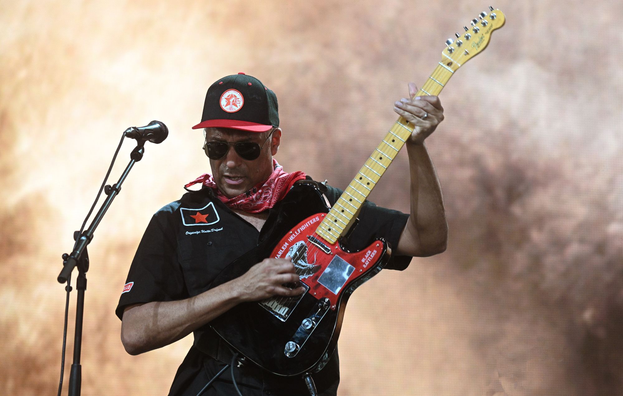 Tom Morello live at Pinkpop Festival 2026 (Photo by Didier Messens/Redferns)