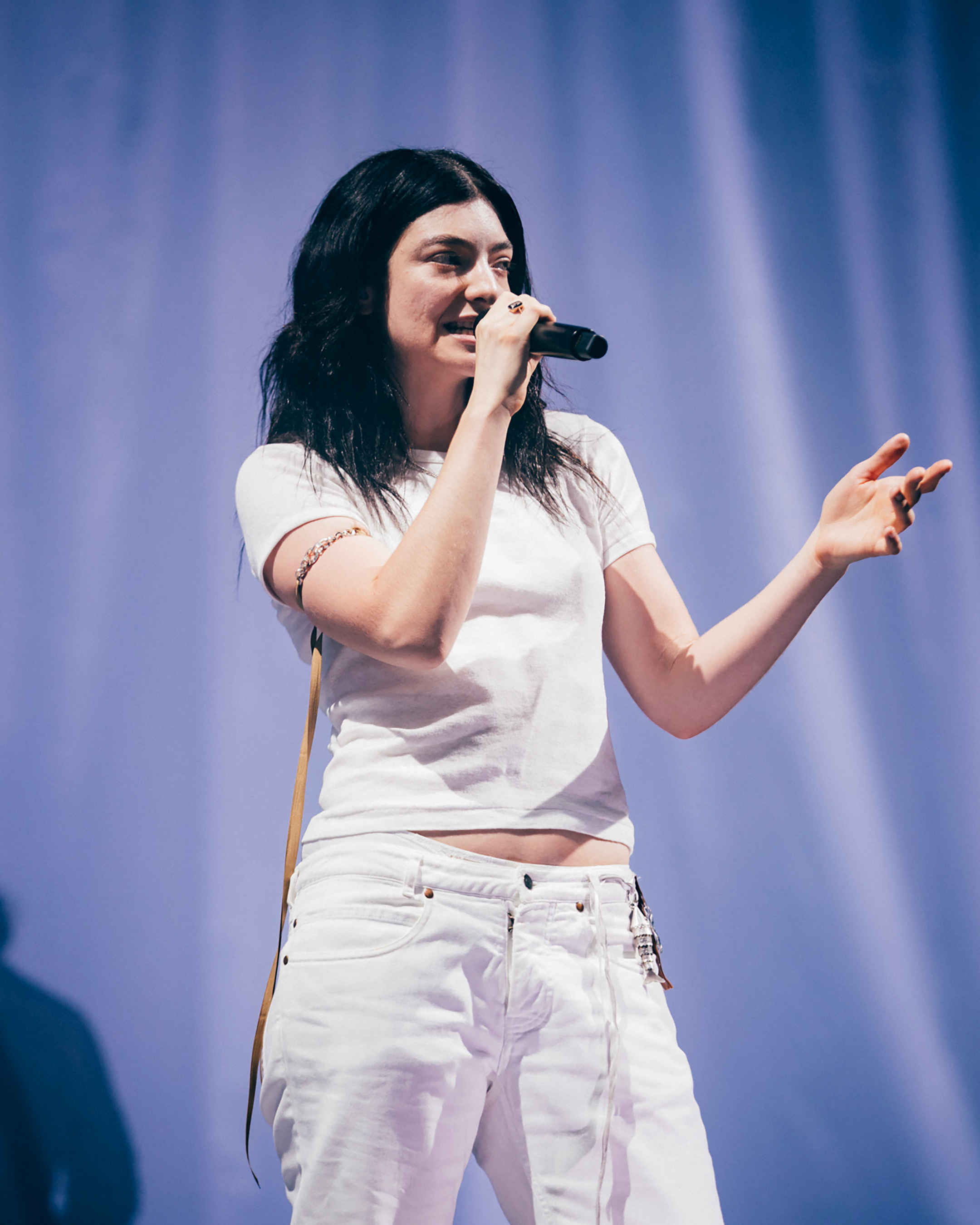 Lorde live at Glastonbury 2025, photo by Derek Bremner