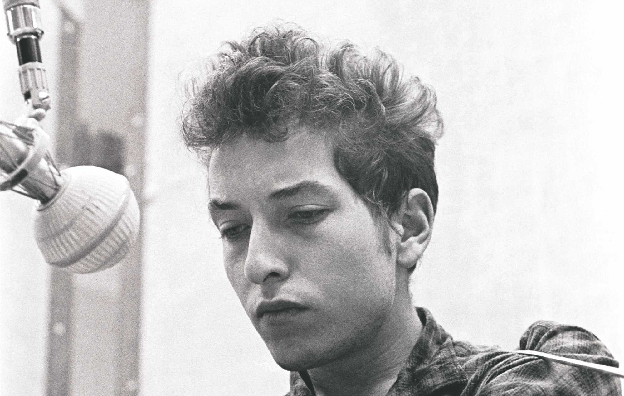 Bob Dylan in 1963, photo by Sandy Speiser