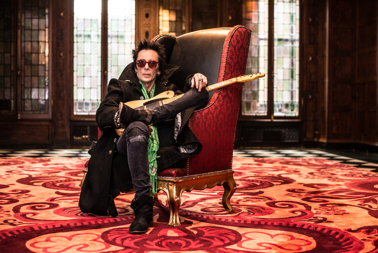 Earl Slick. Credit: Press