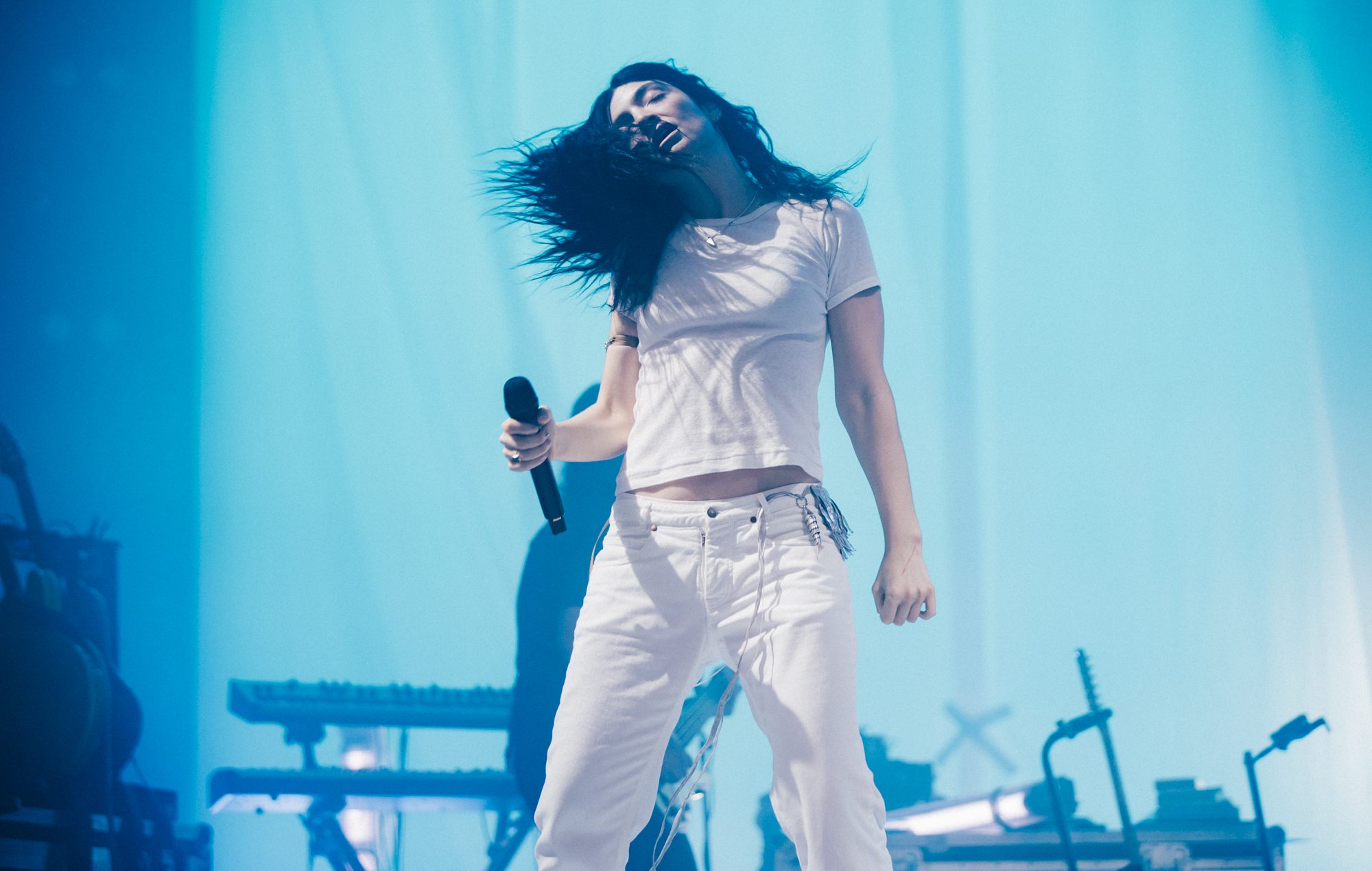Lorde live at Glastonbury 2025. Credit: Derek Bremner for NME