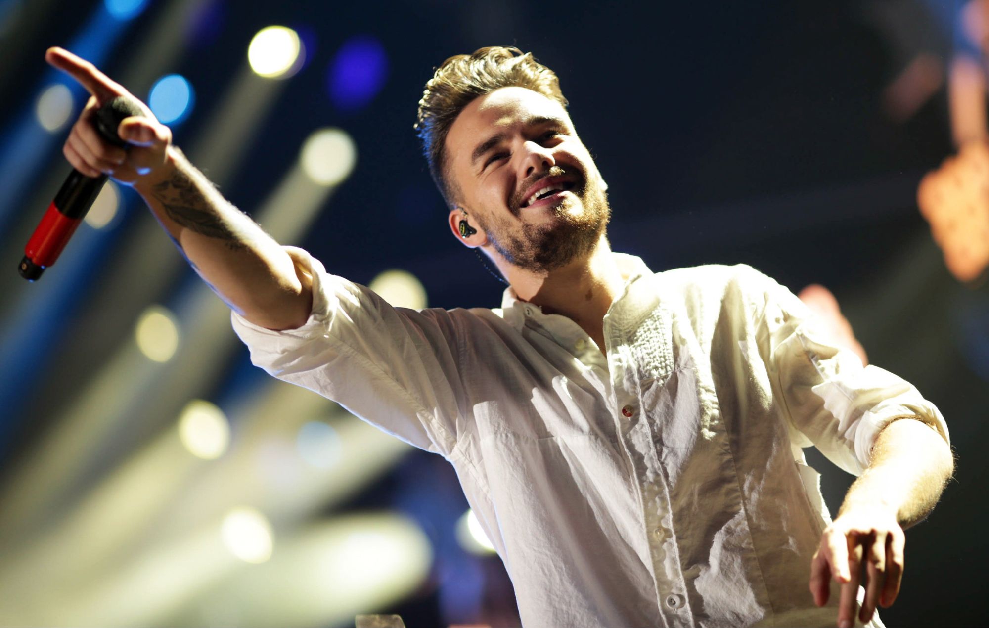 Liam Payne performs live