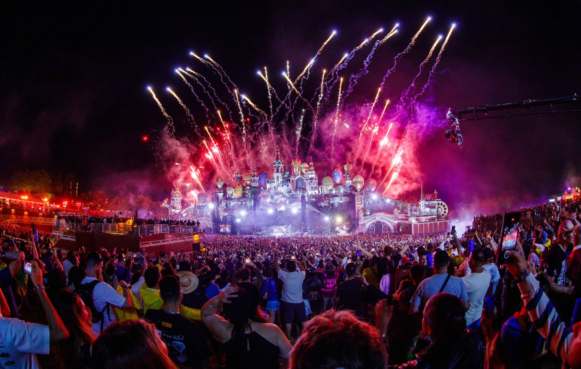 Crowd at Tomorrowland festival