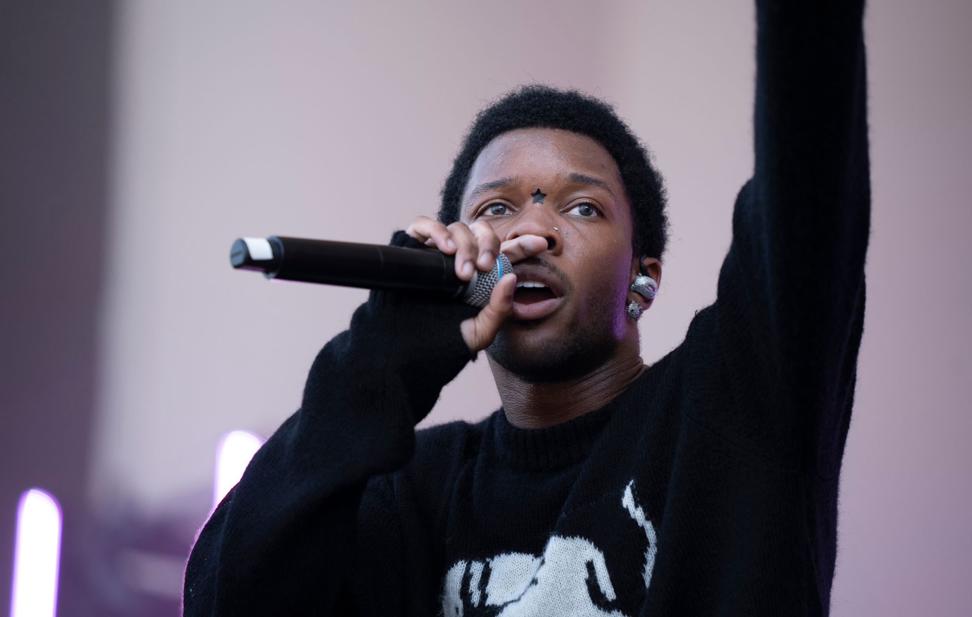 d4vd performs onstage during Lollapalooza 2024