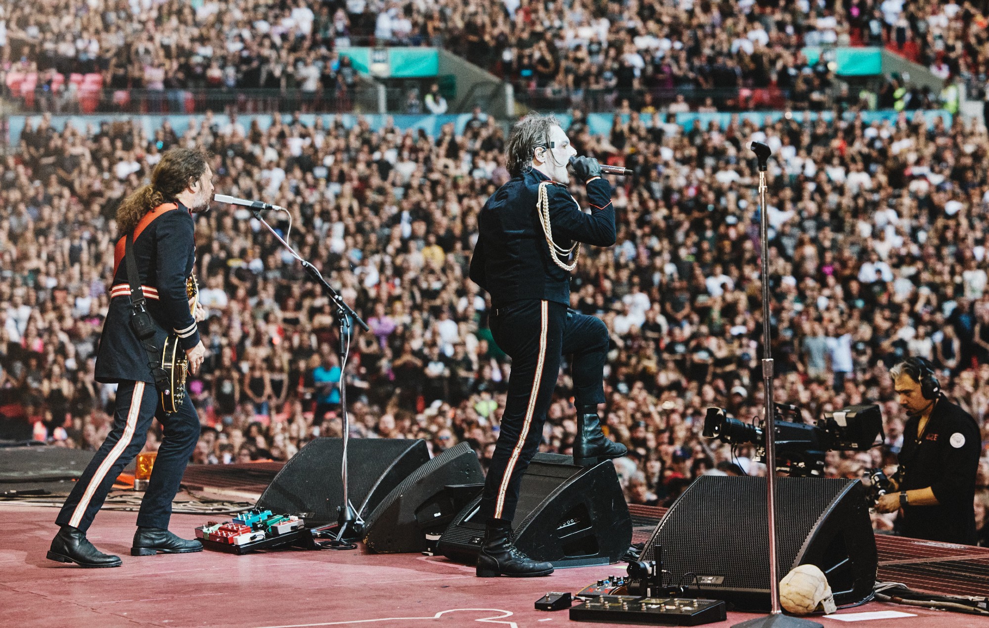 Gerard Way pauses My Chemical Romance’s Wembley Stadium show to talk about ‘Baldur’s Gate’
