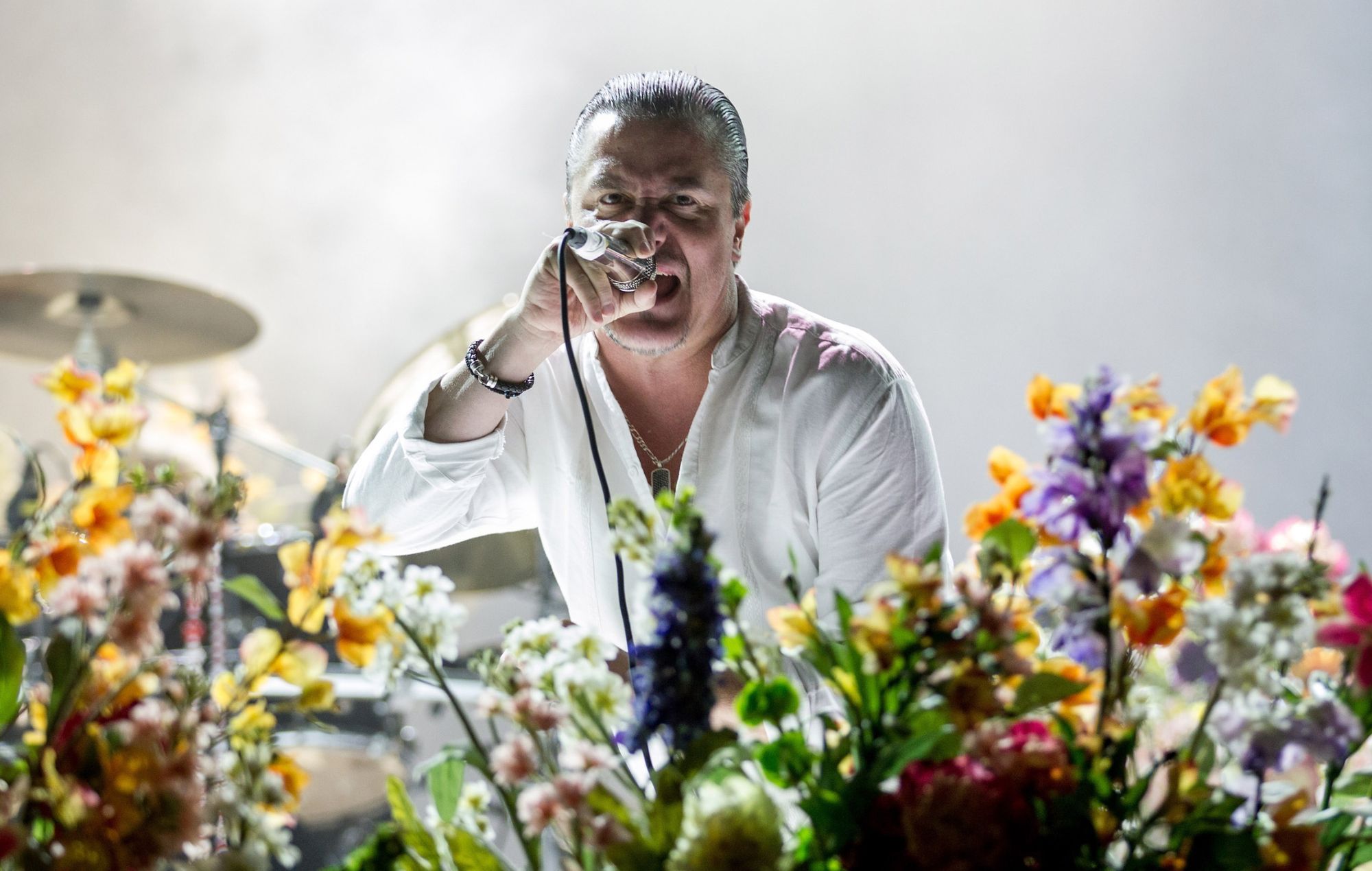 Mike Patton performs with Faith No More