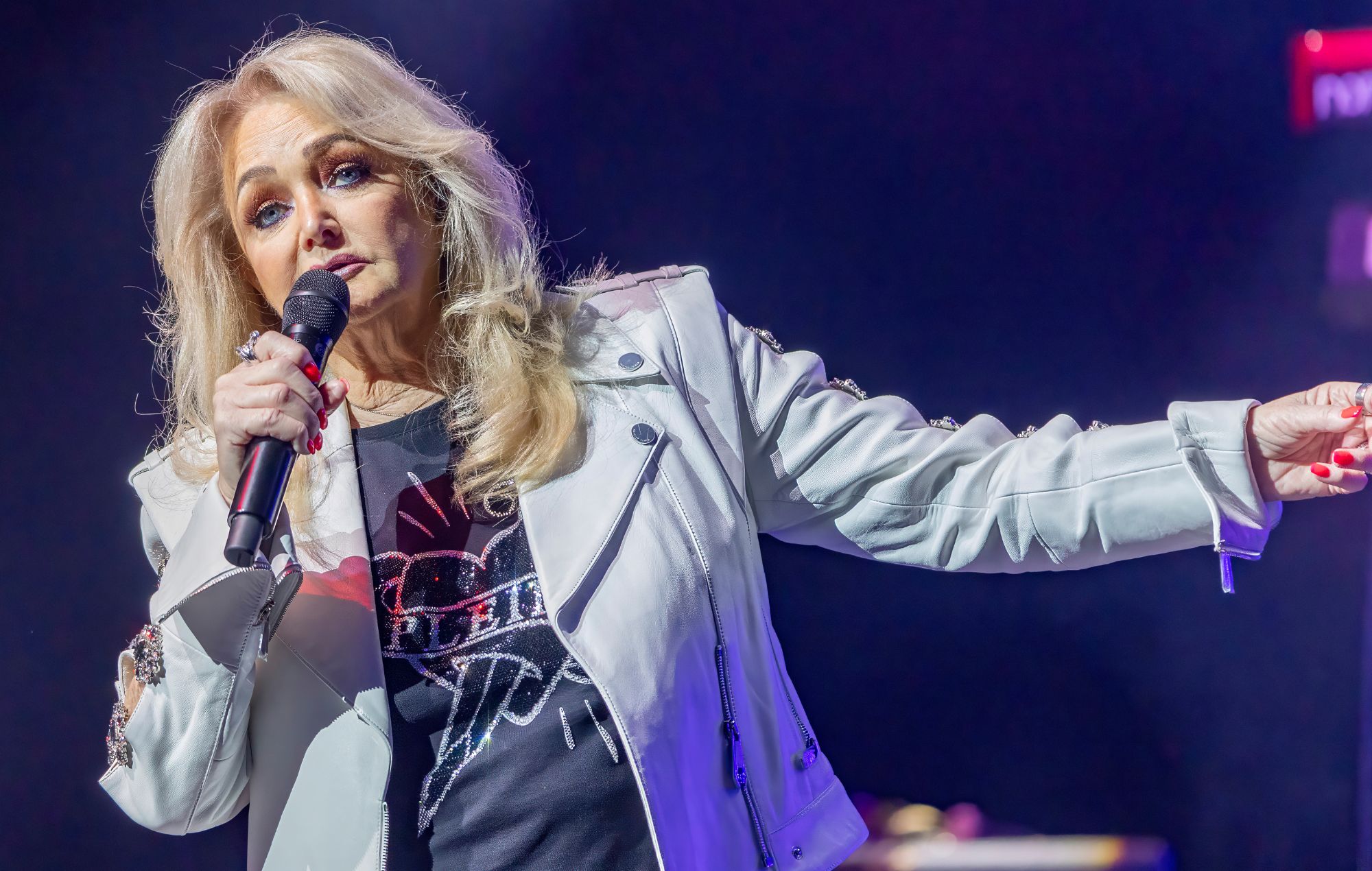 Bonnie Tyler performs in 2025