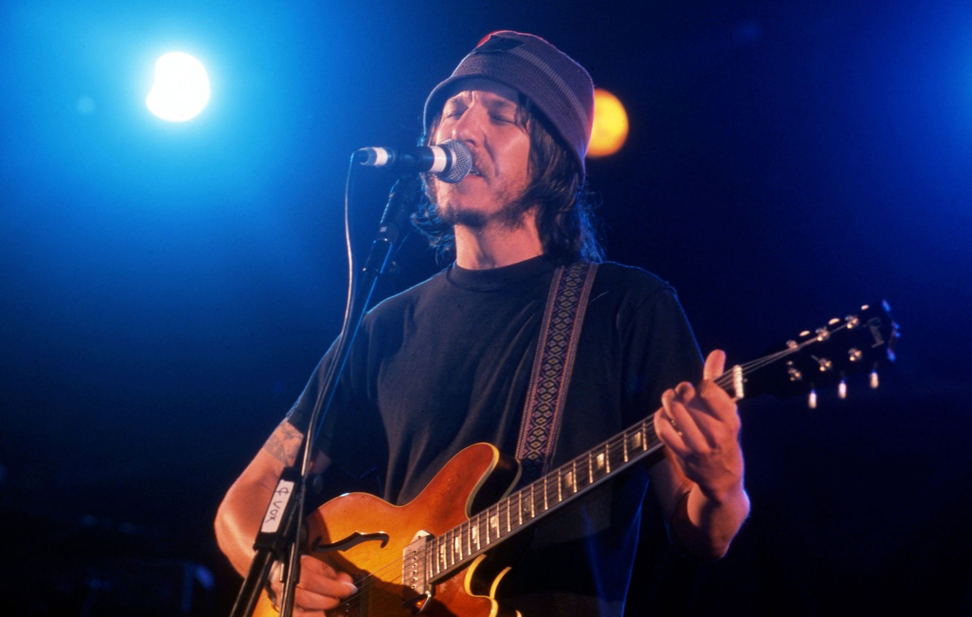 Elliot Smith at Glastonbury in 2000