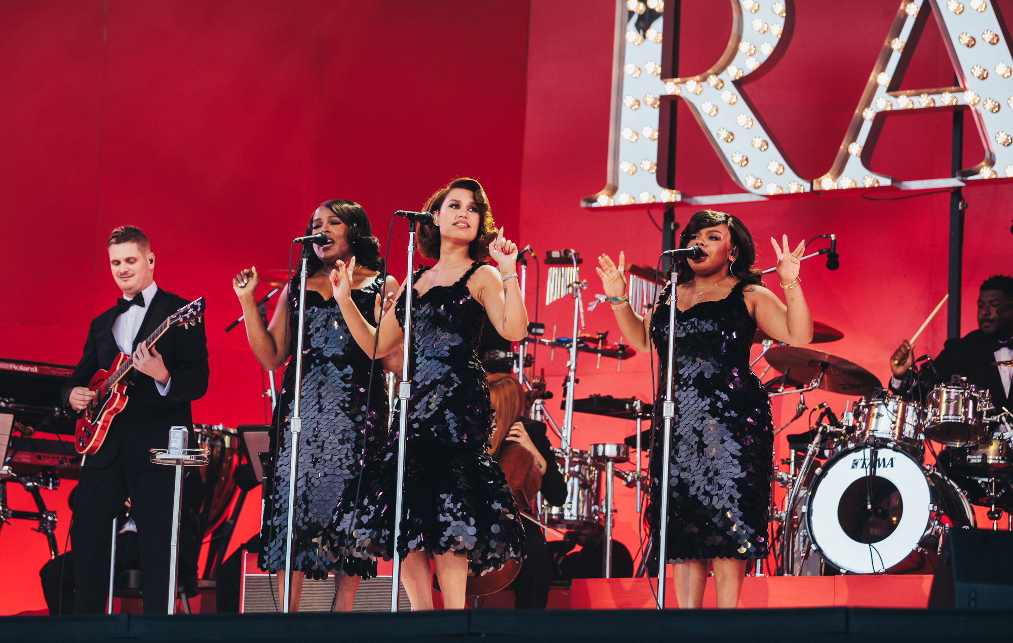 RAYE live at Glastonbury 2025, photo by Andy Ford