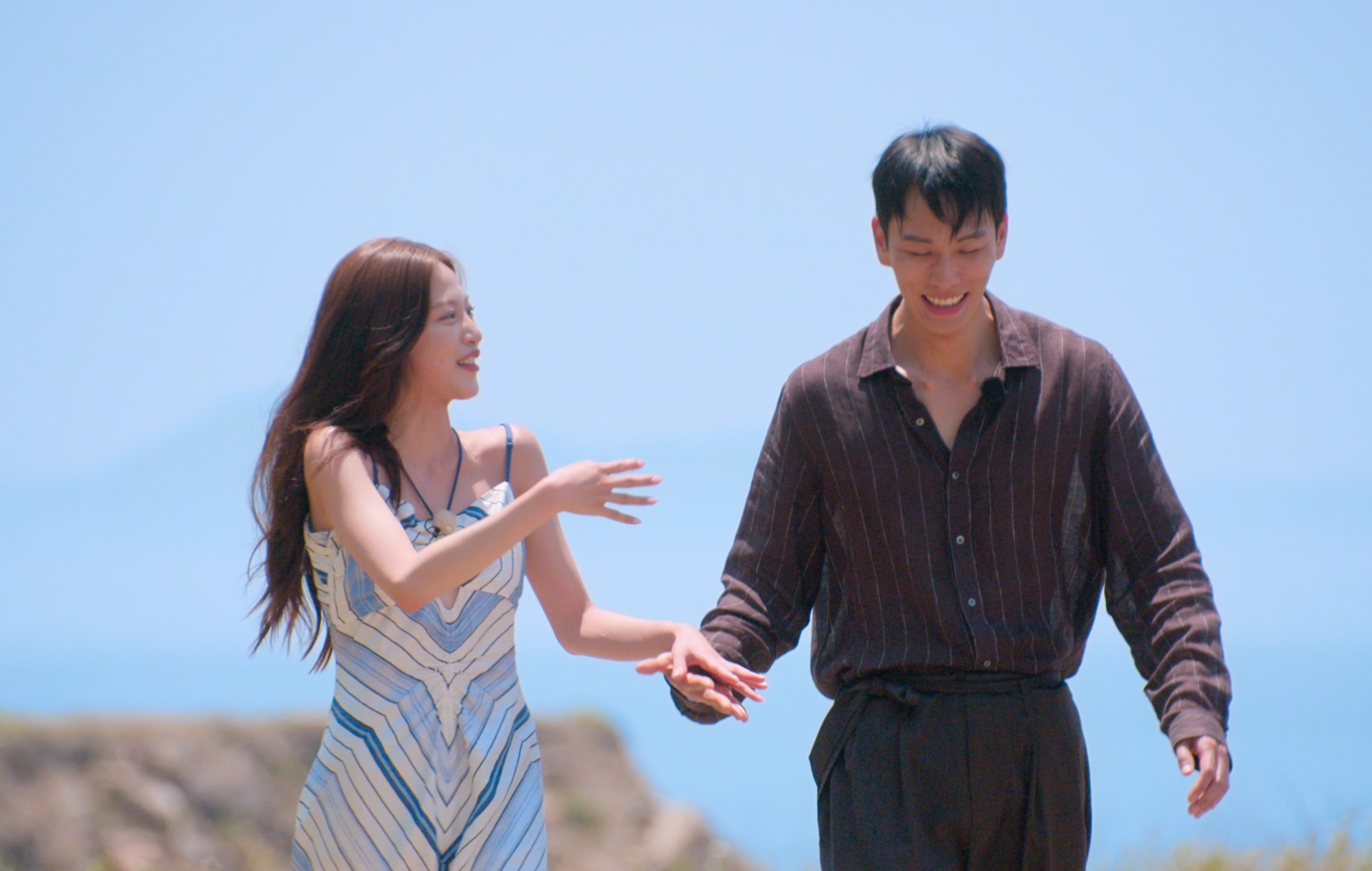 Kim Jae-jin and Lee Joo-young in Single's Inferno