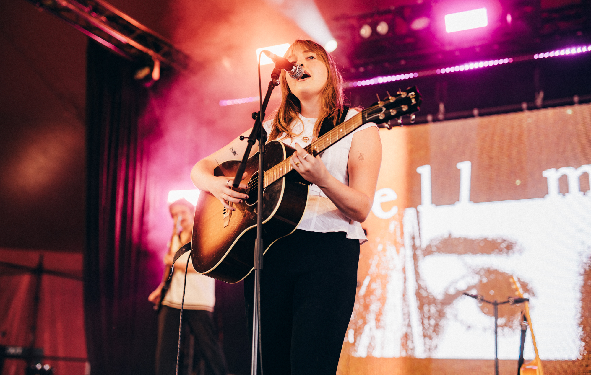 Nell Mescal live at Reading 2025. Credit: Derek Bremner for NME