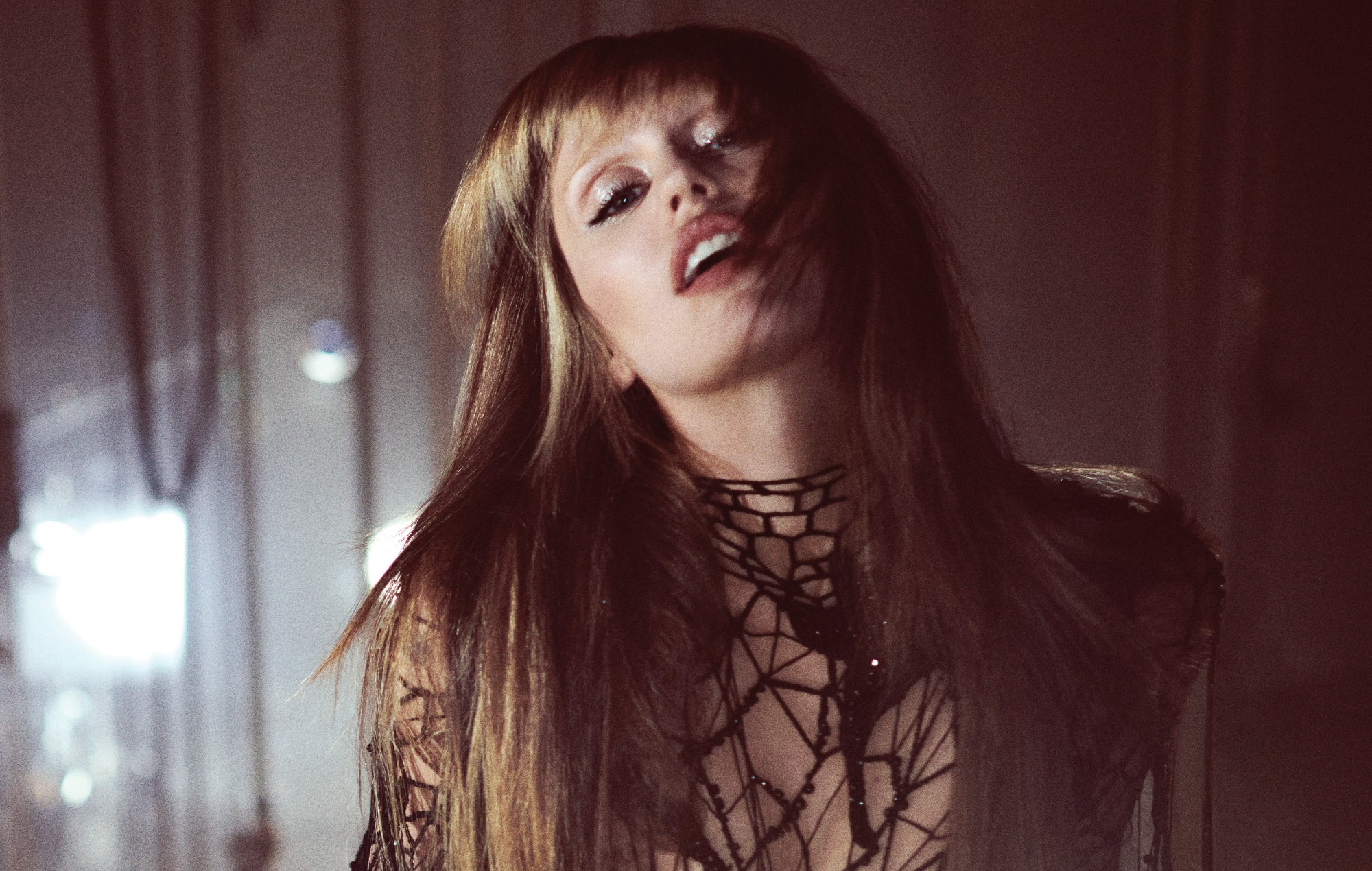 Miley Cyrus Something Beautiful