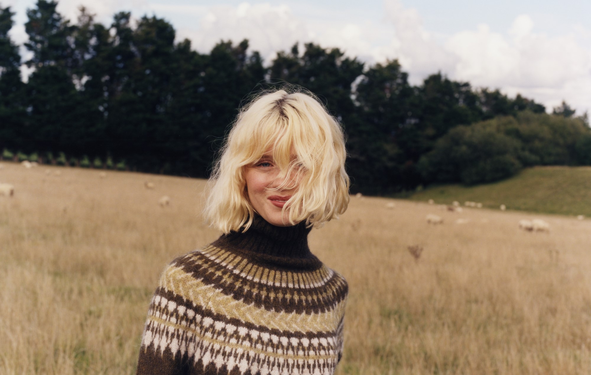 maisie peters florescence review