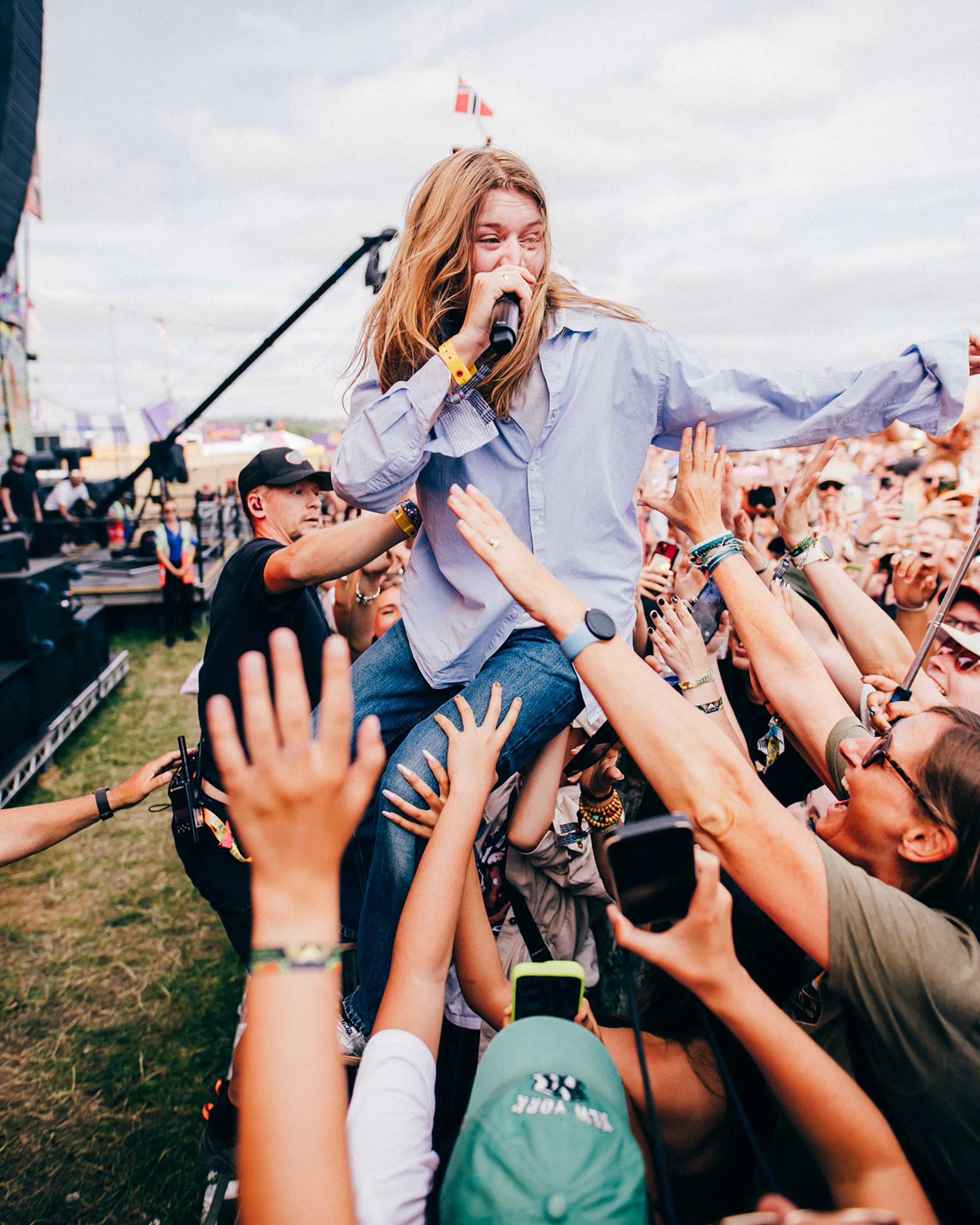 Girl In Red live at Glastonbury 2025, photo by Derek Bremner