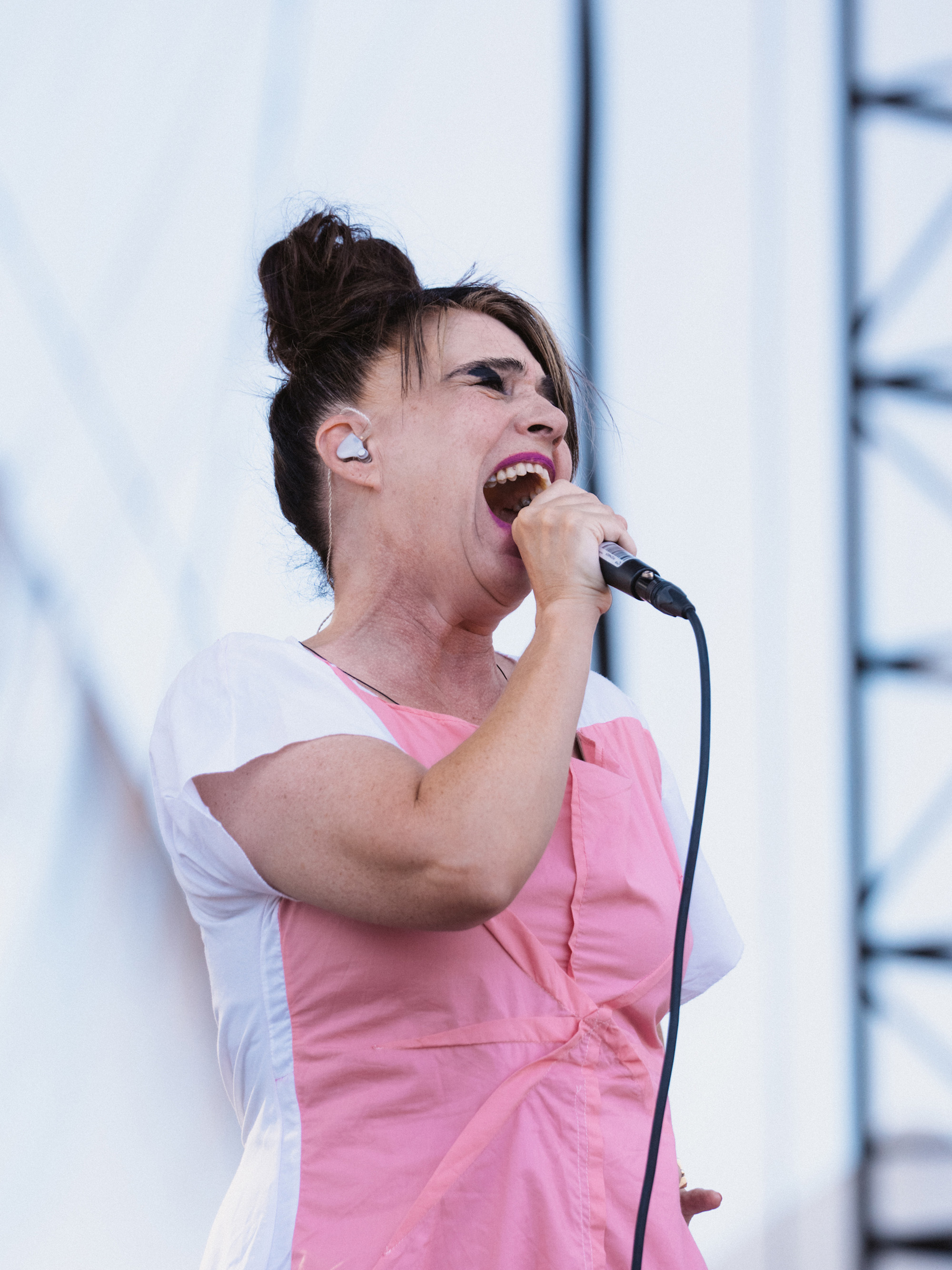 Kathleen Hanna of Bikini Kill performing at Daisy Chain Fields, photo by Cynthia Parkhurst
