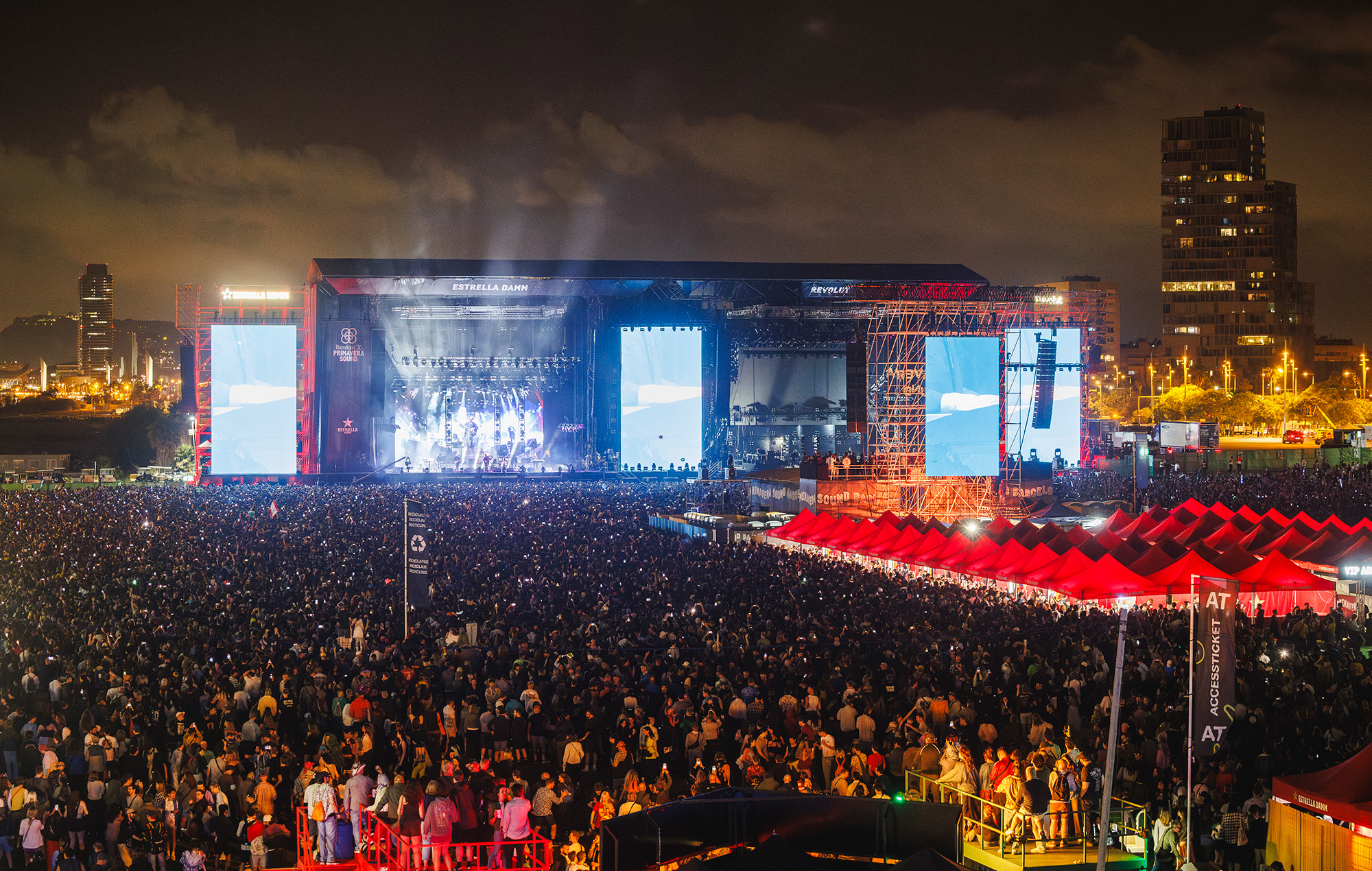 Primavera Sound Barcelona 2026 main stage image taken by Xavi Torrent via Getty Images