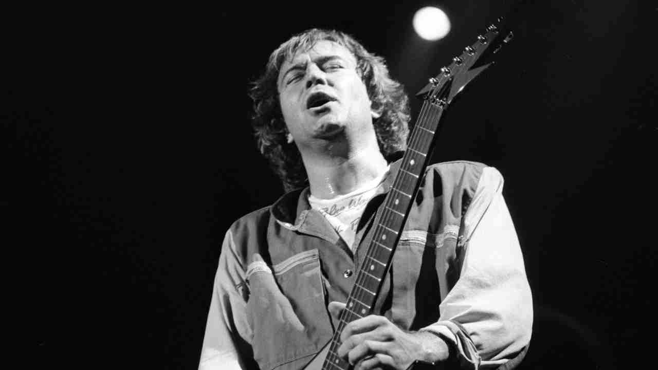 Foreigner’s Mick Jones performing live in 1981